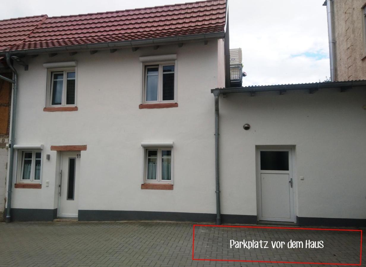 Das Mini-Haus im Herzen Großostheims Exterior foto